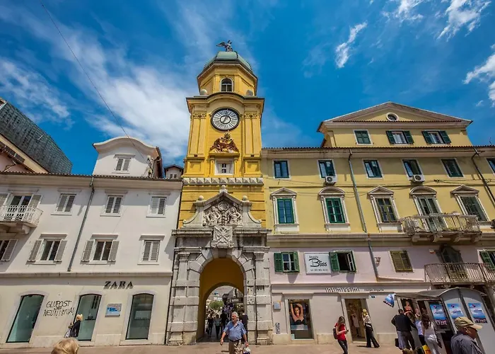 Terra I & Ii In The Old Town Daire Rijeka